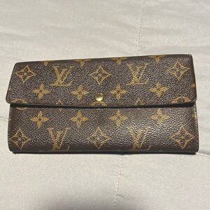 Louis Vuitton Sarah Portefeiulle long Bifold wallet